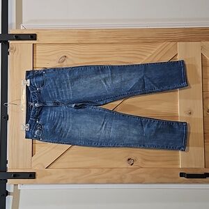 Cache | Silver Embroidered Detail Cropped Jeans | Size 12